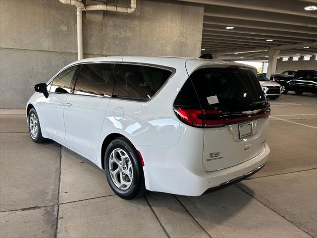 2024 Chrysler Pacifica PACIFICA LIMITED