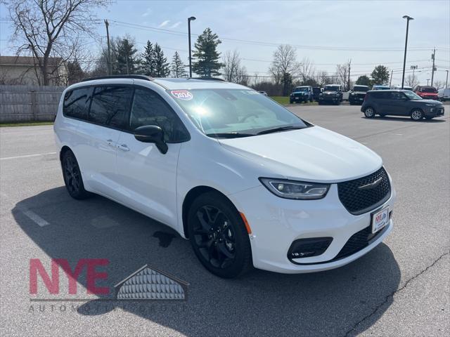 2024 Chrysler Pacifica PACIFICA LIMITED
