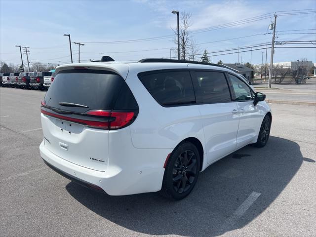 2024 Chrysler Pacifica PACIFICA LIMITED