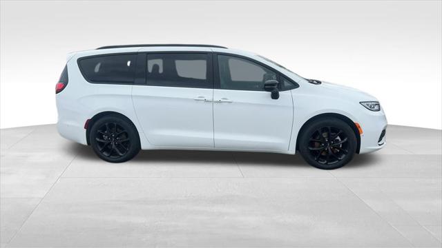 2024 Chrysler Pacifica PACIFICA LIMITED