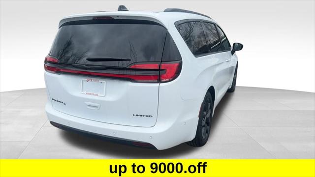 2024 Chrysler Pacifica PACIFICA LIMITED