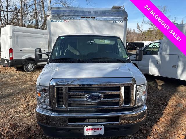 2024 Ford E-450 Cutaway Base