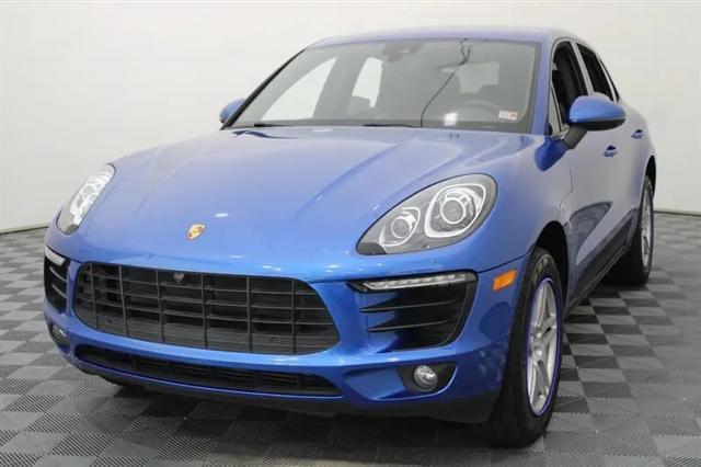 2017 Porsche Macan Standard