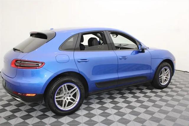 2017 Porsche Macan Standard