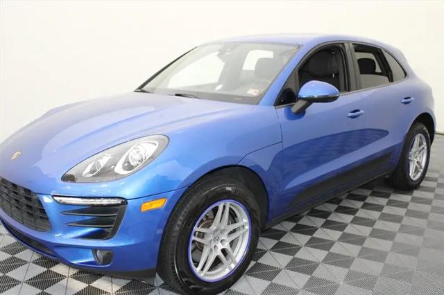 2017 Porsche Macan Standard