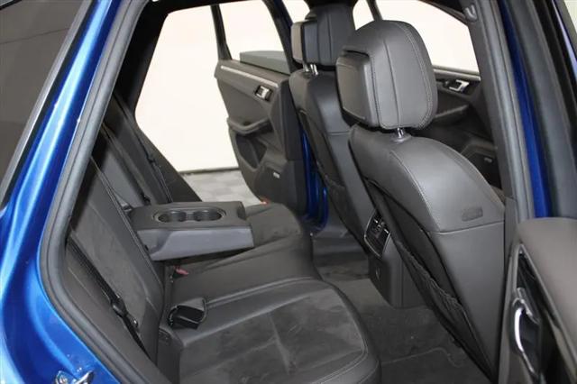 2017 Porsche Macan Standard