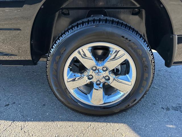 2023 RAM Ram 1500 Classic RAM 1500 CLASSIC TRADESMAN CREW CAB 4X4 57 BOX