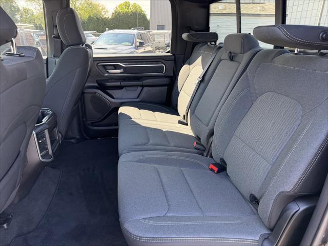 2021 Ram 1500 Big Horn Crew Cab 4x4 5'7" Box