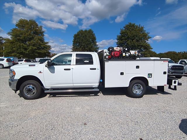 2024 RAM Ram 3500 Chassis Cab RAM 3500 TRADESMAN CREW CAB CHASSIS 4X4 60 CA