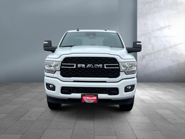 2024 RAM Ram 3500 RAM 3500 BIG HORN CREW CAB 4X4 8 BOX 2024 RAM Ram 3500 RAM 3500 BIG HORN CREW CAB 4X4 8 BOX