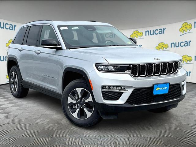 2024 Jeep Grand Cherokee Anniversary Edition for sale in St. Albans, VT