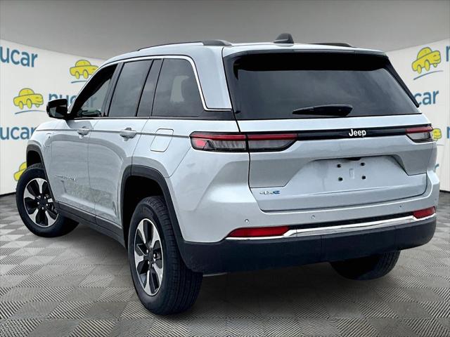 2024 Jeep Grand Cherokee Anniversary Edition