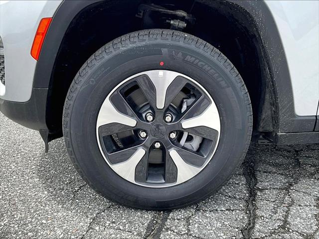 2024 Jeep Grand Cherokee Anniversary Edition