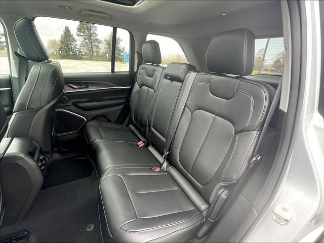 2024 Jeep Grand Cherokee Anniversary Edition