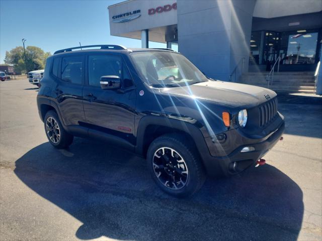 2023 Jeep Renegade RENEGADE TRAILHAWK 4X4