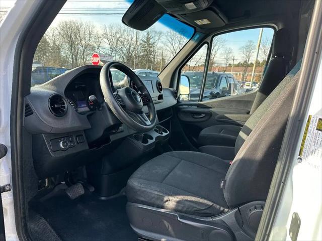2019 Freightliner Sprinter Standard Roof V6