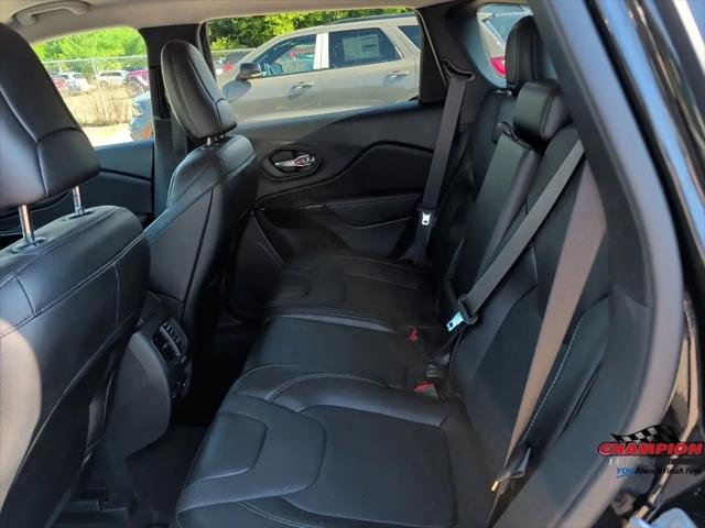 2023 Jeep Cherokee Altitude Lux 4x4