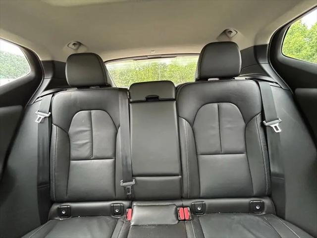 2023 Volvo XC40 B5 Plus Bright Theme
