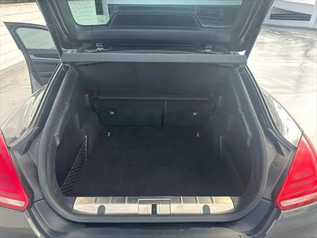 2015 Porsche Panamera 4