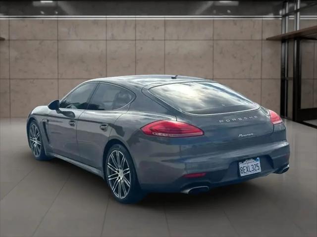 2015 Porsche Panamera 4