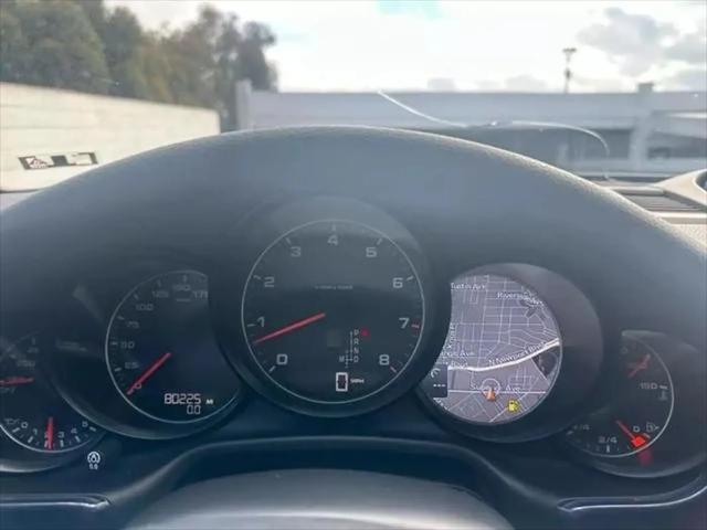2015 Porsche Panamera 4