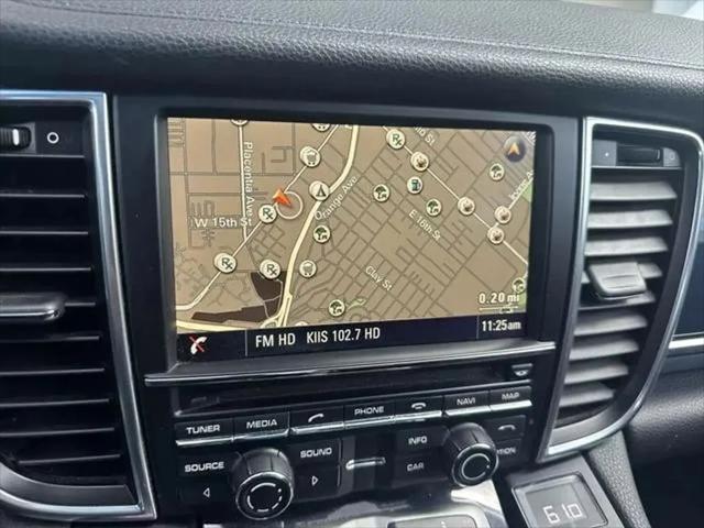 2015 Porsche Panamera 4