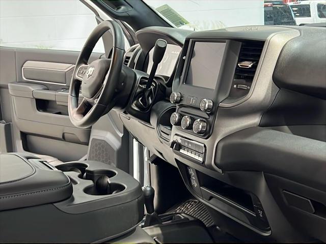 2024 Ram 3500 Chassis Cab Tradesman/SLT