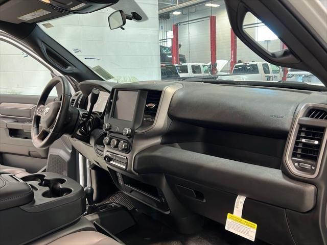 2024 Ram 3500 Chassis Cab Tradesman/SLT