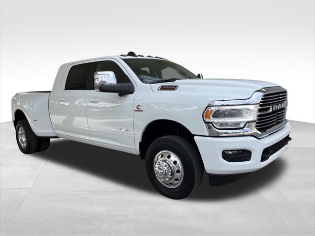 2024 RAM Ram 3500 RAM 3500 LARAMIE MEGA CAB 4X4 64 BOX