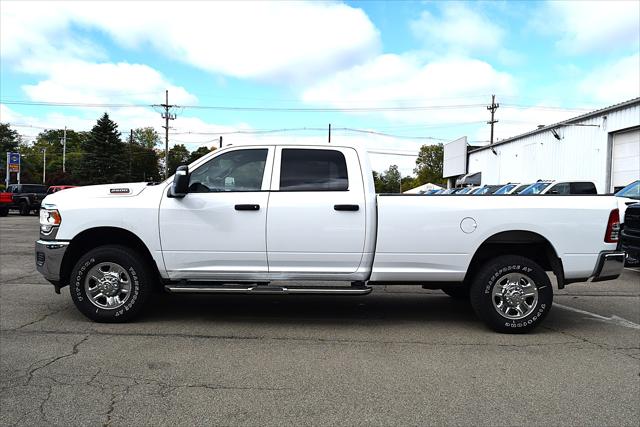 2024 RAM Ram 2500 RAM 2500 TRADESMAN CREW CAB 4X4 8 BOX