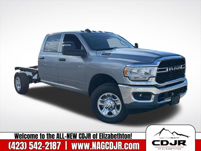 2023 RAM Ram 3500 SRW 10K GVWR Chassis Cab RAM 3500 SRW 10K GVWR TRADESMAN CREW CAB CHASSIS 4X4 60 CA