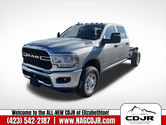 2023 RAM Ram 3500 SRW 10K GVWR Chassis Cab RAM 3500 SRW 10K GVWR TRADESMAN CREW CAB CHASSIS 4X4 60 CA