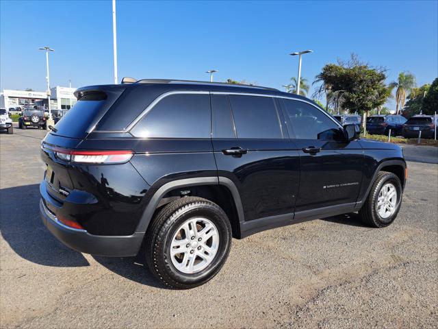 2023 Jeep Grand Cherokee Laredo 4x2