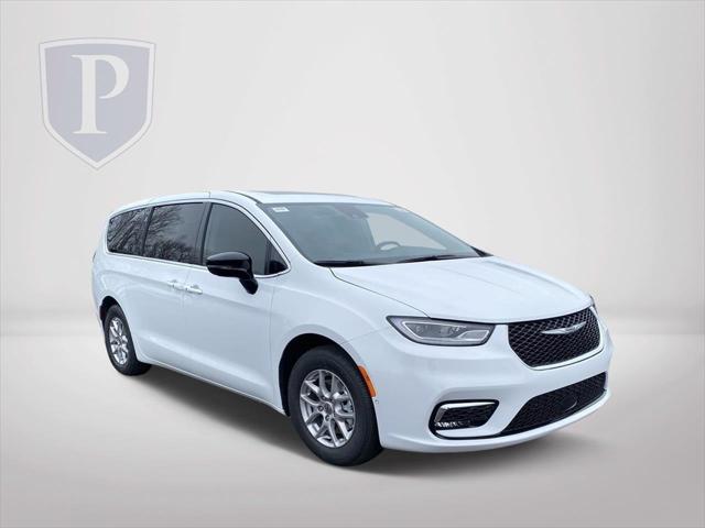 2024 Chrysler Pacifica PACIFICA TOURING L