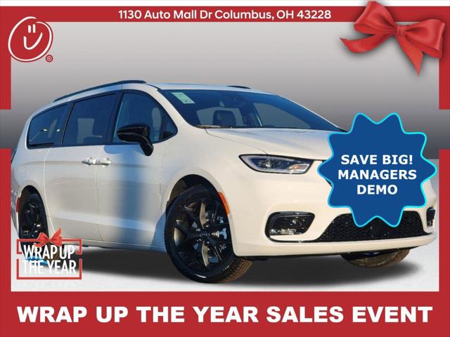 2024 Chrysler Pacifica PACIFICA TOURING L