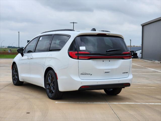 2024 Chrysler Pacifica PACIFICA LIMITED