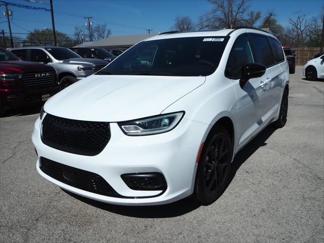 2024 Chrysler Pacifica PACIFICA LIMITED