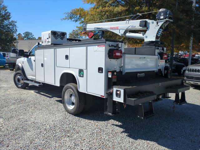 2024 RAM Ram 5500 Chassis Cab RAM 5500 TRADESMAN CHASSIS REGULAR CAB 4X4 84 CA