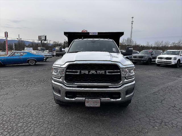 2024 RAM Ram 3500 Chassis Cab RAM 3500 TRADESMAN CHASSIS REGULAR CAB 4X4 60 CA