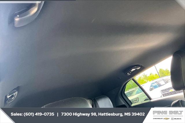 2022 Cadillac XT4 FWD Premium Luxury