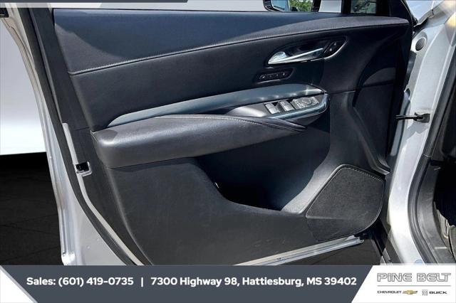 2022 Cadillac XT4 FWD Premium Luxury