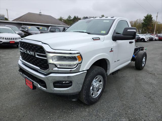 2024 RAM Ram 3500 Chassis Cab RAM 3500 SLT CHASSIS REGULAR CAB 4X4 60 CA