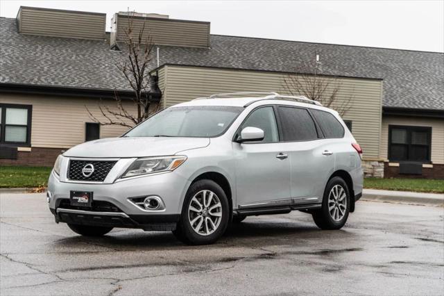 2013 Nissan Pathfinder SL for sale in Lincoln, NE