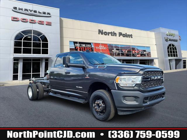 2022 RAM 3500 Chassis Tradesman/SLT/Laramie/Limited