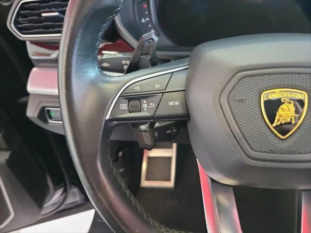 2022 Lamborghini Urus Graphite Capsule