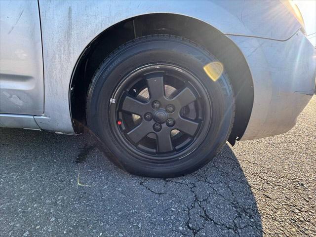 2005 Toyota Prius Base