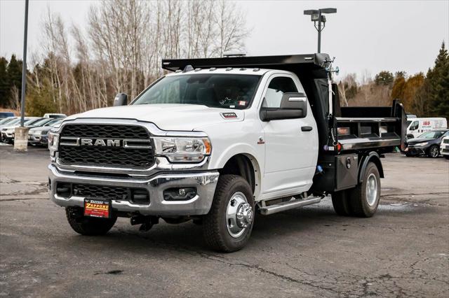 2023 Ram 3500 Tradesman/SLT