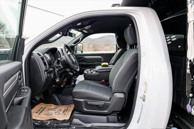 2023 Ram 3500 Tradesman/SLT