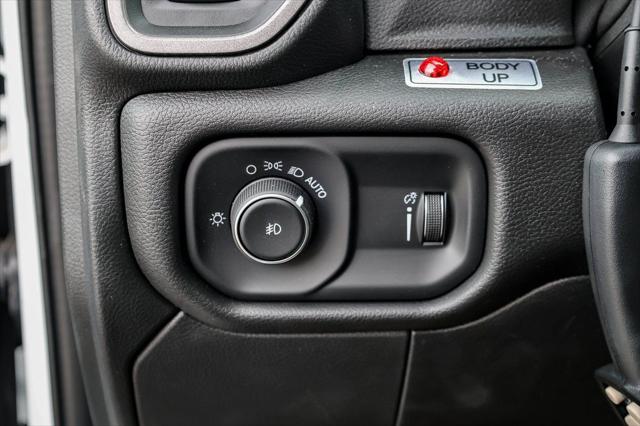 2023 Ram 3500 Tradesman/SLT