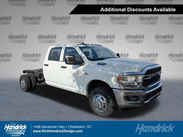 2024 RAM Ram 3500 Chassis Cab RAM 3500 TRADESMAN CREW CAB CHASSIS 4X2 60 CA